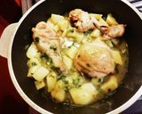 Foto del paso 3 de la receta: Pollo al verdeo express y one-pot