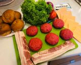 Hình bước làm 1 của món Homemade Hamburger Bò - cả nhà ai cũng mê
