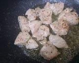 Foto del paso 7 de la receta: Pollo con crema de champiñones