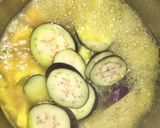 Hình bước làm 2 của món Day 22 : Canh cà đậu nghệ, gà xào, khoai lang nghiền_eat1000