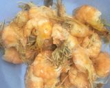 Foto langkah ke 2 dari resep Udang Saus Mentega Bikin Baper.