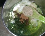 A picture of step 3 of Mint onion raita.