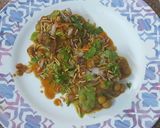 A picture of step 1 of Ragda patties.