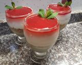 Foto del paso 7 de la receta: Trifle de frutilla en copas