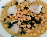Foto del paso 9 de la receta Potaje de garbanzos con merluza