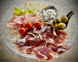 Foto del paso 1 de la receta: Cena italiana: Focaccia y tabla antipasti con Aperol
