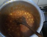 A picture of step 4 of -potato and chickpea roast.