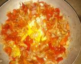 A picture of step 5 of Soyayyen dankalin Hausa da sauce din kwai.