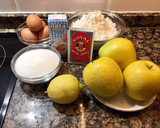 Foto del paso 1 de la receta: Bizcocho de nata, manzanas y pasas al ron