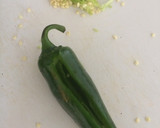 Foto del paso 4 de la receta: Ajíes Jalapeños rellenos fritos