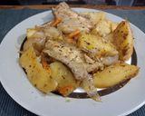 Foto del paso 3 de la receta: Aleta pez Raya con papas cebollas y zanahoria a la cacerola 😃😃