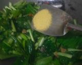 Foto langkah ke 5 dari resep Tumis Sawi Sosis Bakso.
