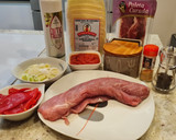 Foto del paso 1 de la receta: Solomillo de cerdo relleno de jamón y queso con salsa de piquillos