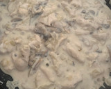 Foto del paso 3 de la receta: Pollo con nata y champiñones