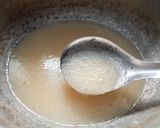A picture of step 3 of Semolina kheer/ Rava payasam.