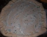 صورة لخطوة 2 من وصفة بيتزا محشية في الجوانب على الطاجين 😋