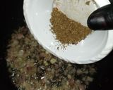 A picture of step 3 of 2 easy diy pizza sauce.