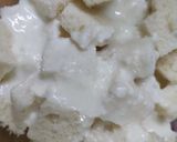 A picture of step 2 of Bread Upma.