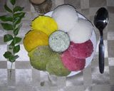 A picture of step 5 of Steamed Colour Rice Idlis.
