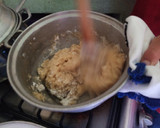 Foto del paso 2 de la receta: Croquembouche (masa choux y crema pastelera)