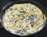 A picture of step 5 of 🍄🍝🍗Chicken and Mushroom Alfredo Pasta🍄🍝🍗.