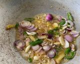 Gambar langkah 2 resipi Ayam kampung masak halia.