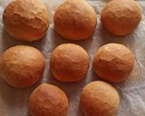 Vizes zsemle recept fázis 3 fotója