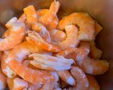 Une image de l'étape 1 de Curry de crevettes au lait de coco 🇹🇭.