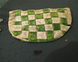 A picture of step 12 of Green veggies stuffed chatai paratha.