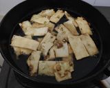 Foto langkah ke 4 dari resep Pangsit Bawang (left over).