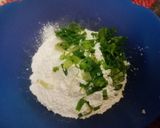 Foto langkah ke 2 dari resep Tempe goreng daun bawang gurih.