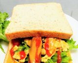 Foto langkah ke 4 dari resep Egg salad sandwich.