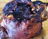 Foto del paso 5 de la receta: Cerdo asado con aderezo de salsa soya, perejil y ajo