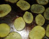 Foto del paso 1 de la receta: Milanesas caseras con papas rústicas y ensalada