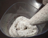 A picture of step 4 of Oreo Mousse Shots.