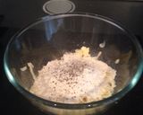A picture of step 1 of Roasted pepper quiche.