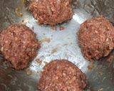 A picture of step 3 of Hamburger steak.