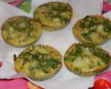 Foto del paso 9 de la receta: Buñuelitos de espinaca y harina integral  fritos y muffins al horno