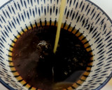 Foto del paso 2 de la receta: Sashimi de salmón con salsa de soja, aceite de sésamo y cítricos
