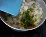 Foto langkah ke 5 dari resep Sup Ayam Bakso.