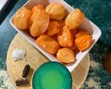 Foto del paso 1 de la receta: Chile de habanero con jugo de limón, ajo, sal y pimienta molida