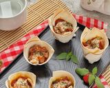 Foto langkah ke 1 dari resep Mini Lasagna dari Kulit Pangsit, 4 bahan utama.