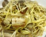 รูปขั้นตอนการทำที่ 2 ของ กุยช่ายขาวหมูกรอบ