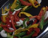Foto del paso 2 de la receta: Fajitas de pollo🐔
