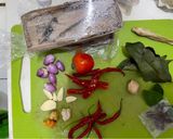 Foto langkah ke 1 dari resep Week 34 GA 3 : Tongkol Asampadeh!.
