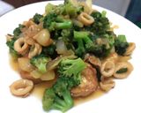 Foto langkah ke 2 dari resep Brokoli, Tofu, Cumi saos tiram🦑.
