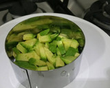 Foto del paso 7 de la receta: Tartar de salmón para Navidad