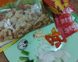 Foto langkah ke 1 dari resep Asam manis kulit ayam frozen.