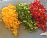 Foto del paso 2 de la receta: Ensalada de fideos colorida y nutritiva
