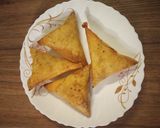 A picture of step 3 of Pizza Samosa.